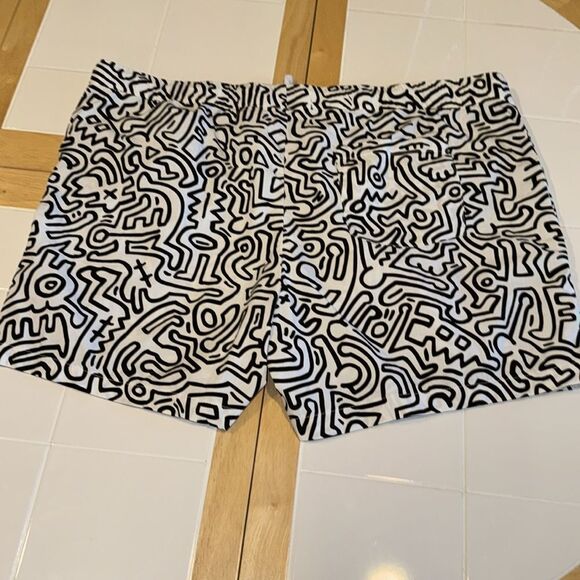 RSQ Keith Haring Figures Men’s Shorts - Picture 2 of 8